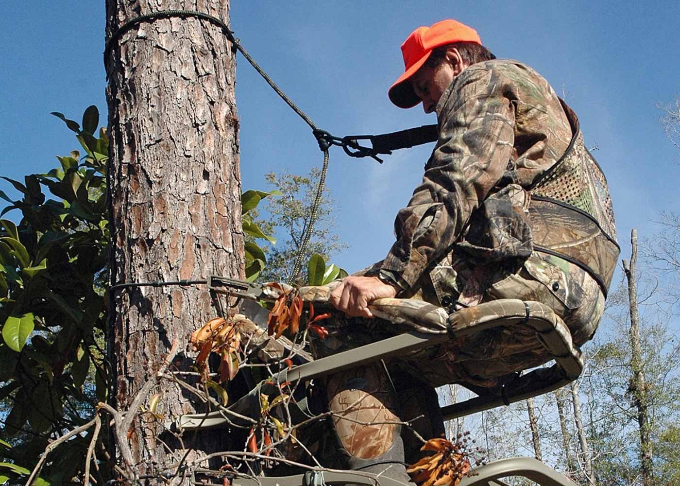 best-tree-stand-harness-our-top-8-picks-reviewed