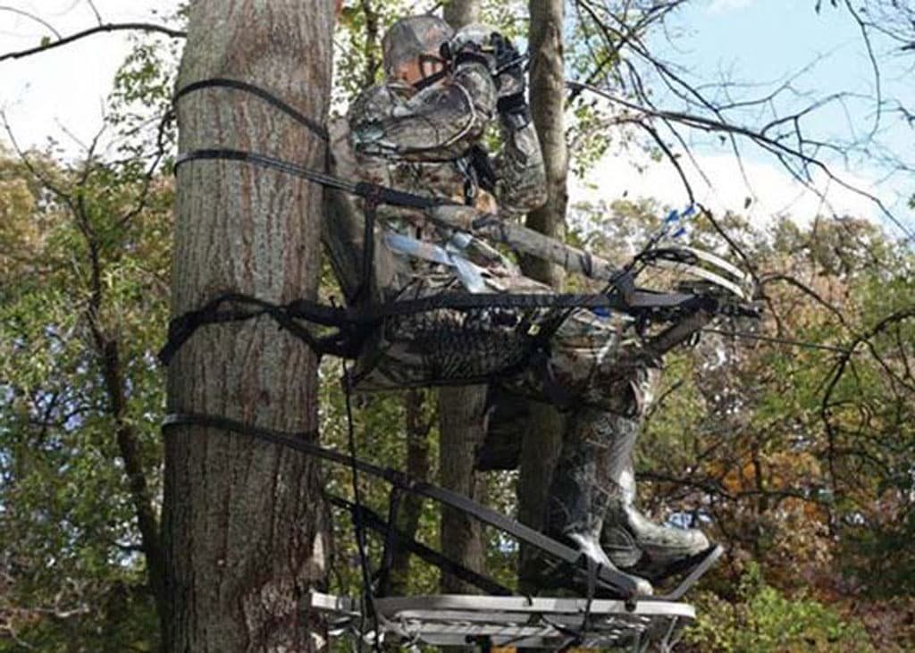 How to safely use a climbing tree stand for the first time